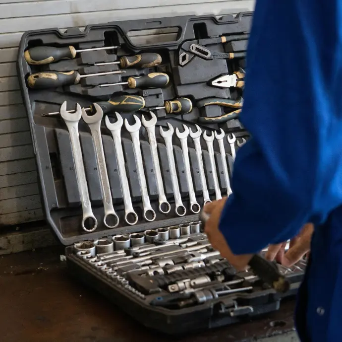 Industrial equipment and hand tools for petroleum maintenance